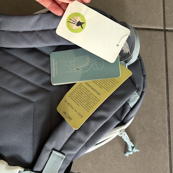 kids backpack - Picture 4 of 5